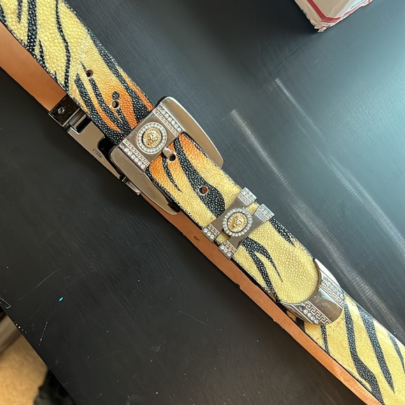 Custom made boots with matching belt tiger stripes - Picture 17 of 17